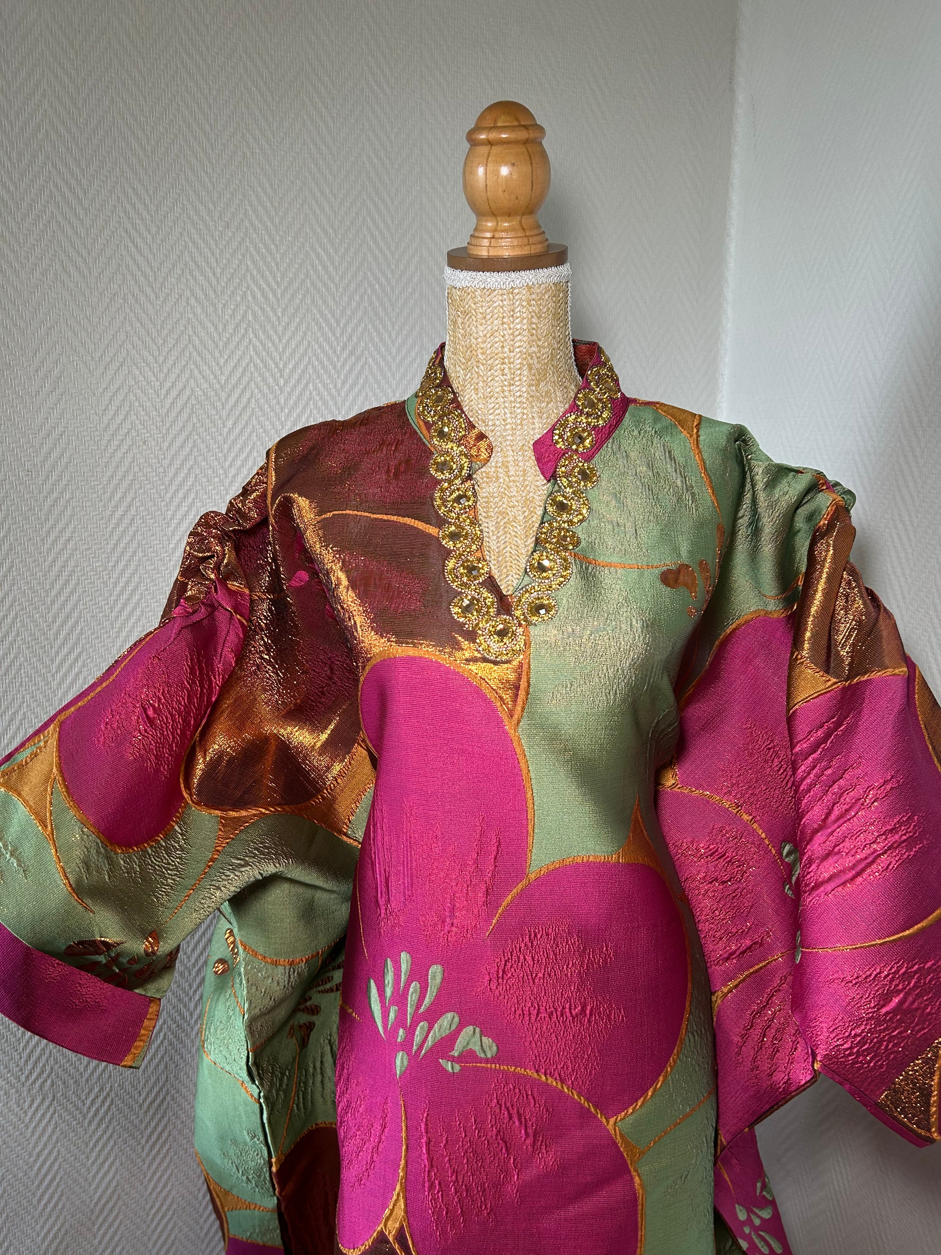 Robe Naoumou