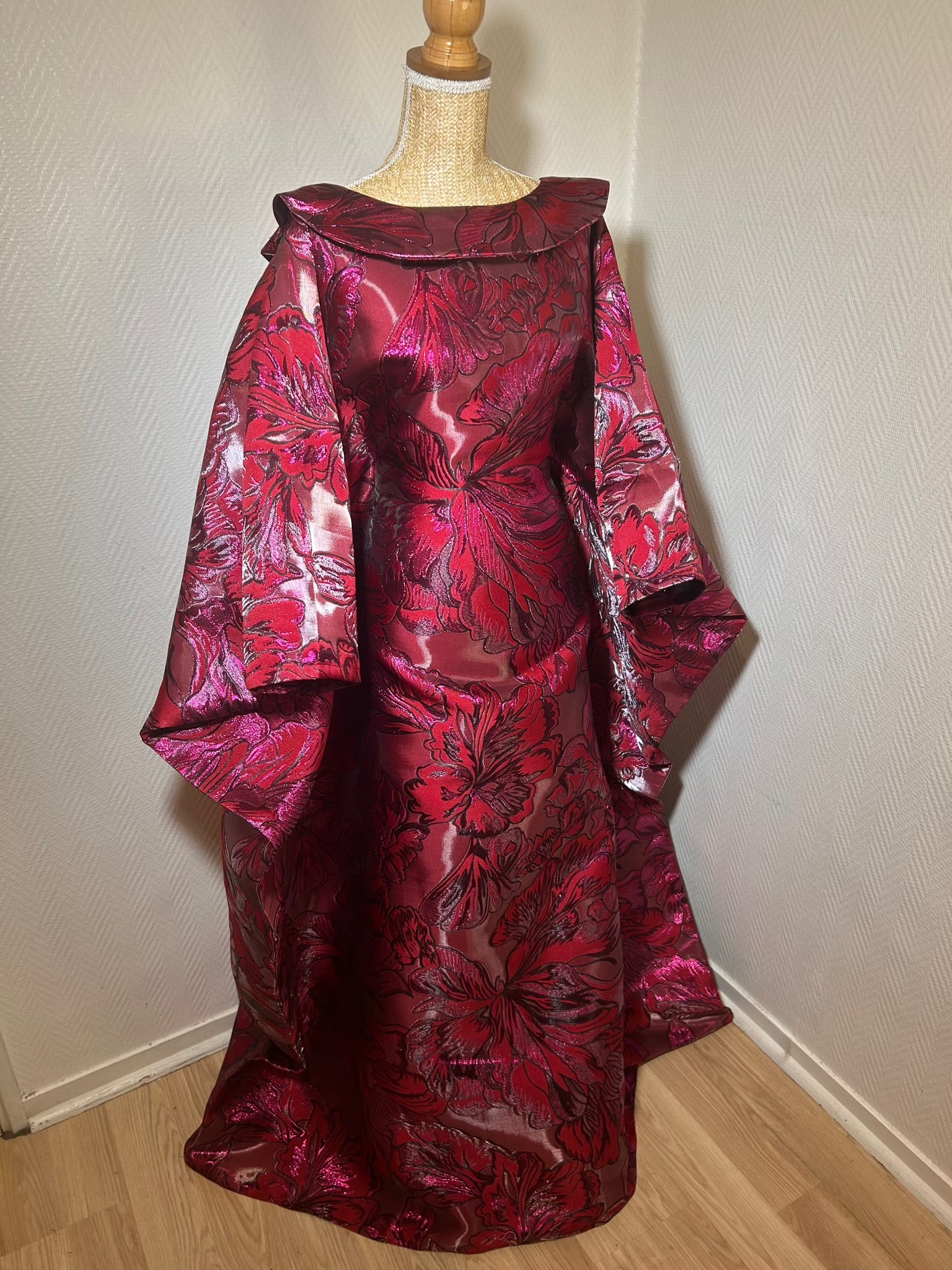 Robe Amery (2 faces)