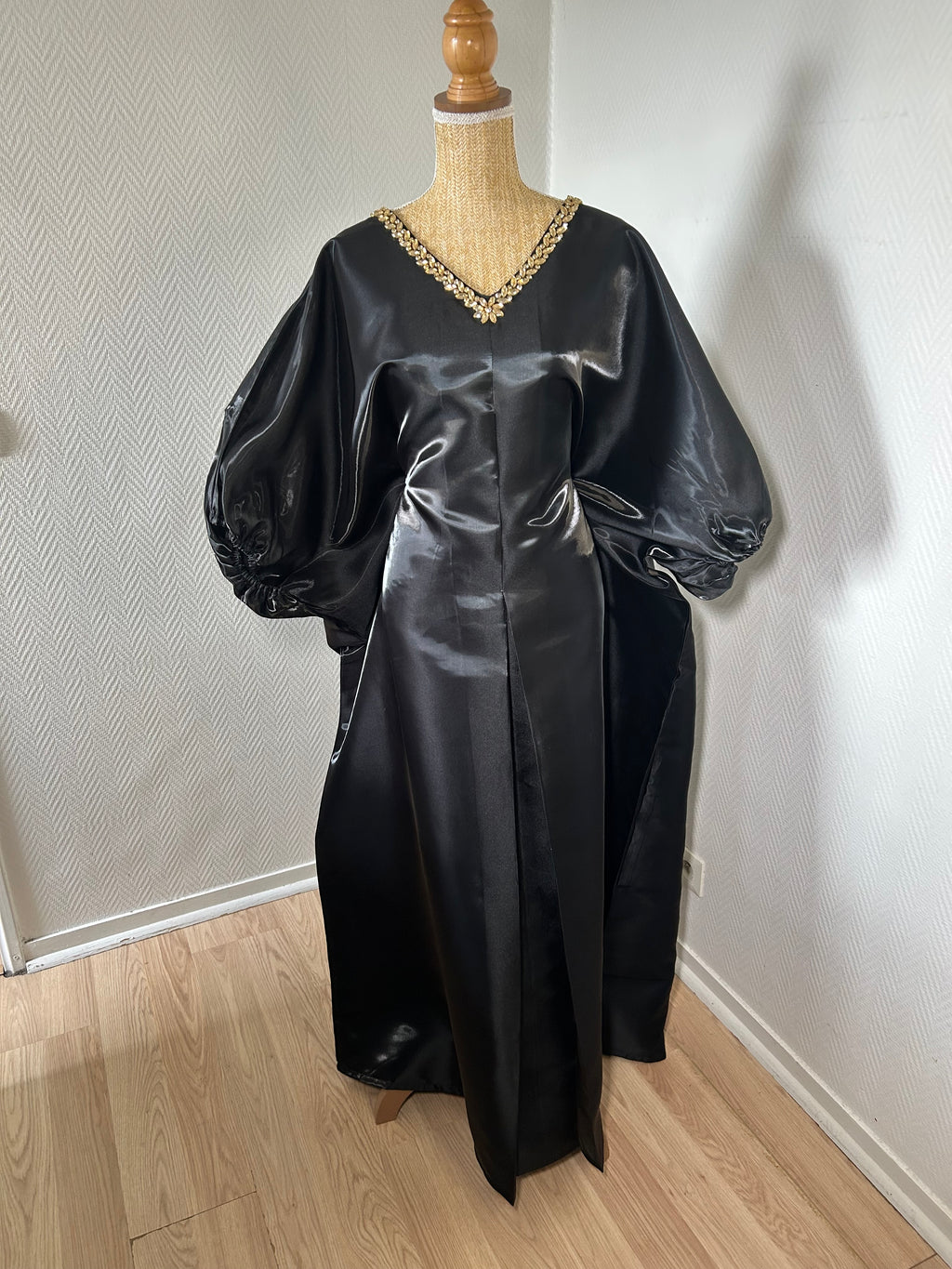 Robe Aidah