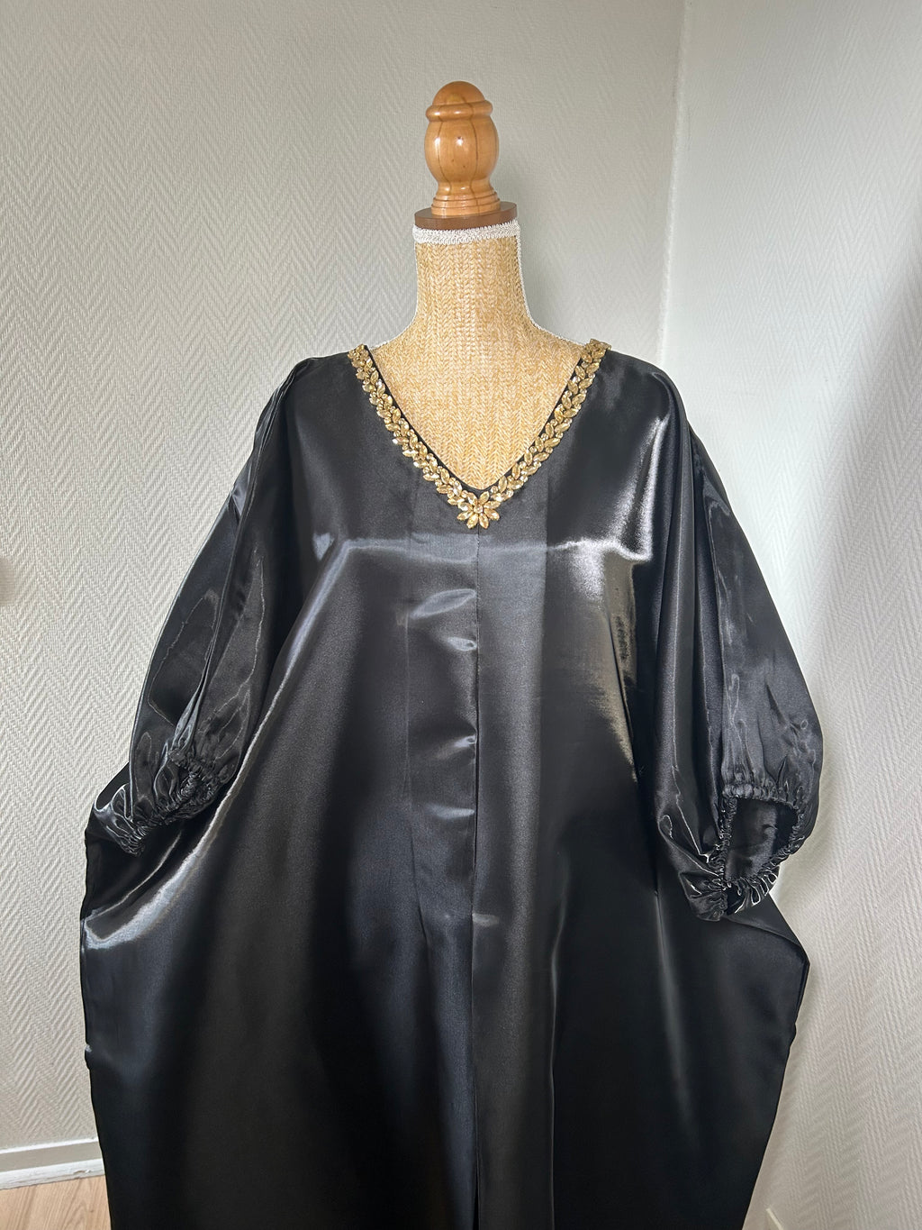 Robe Aidah