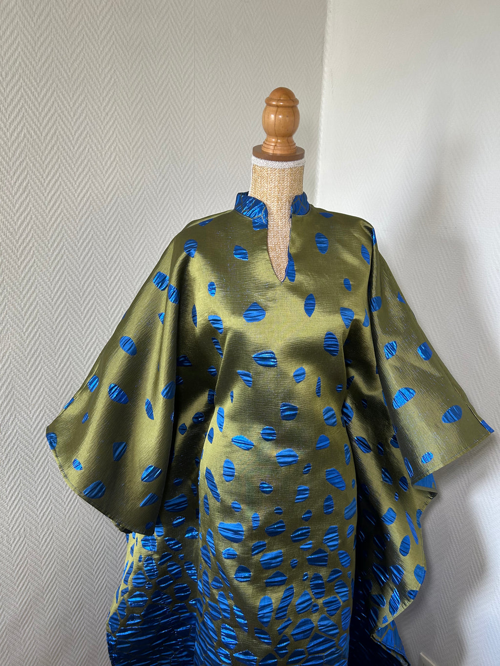 Robe Talia