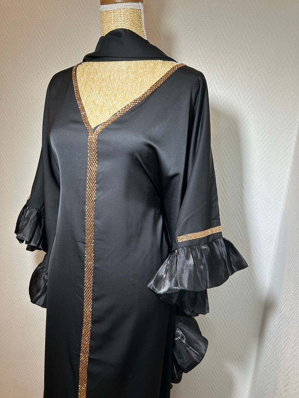 Abaya Aida
