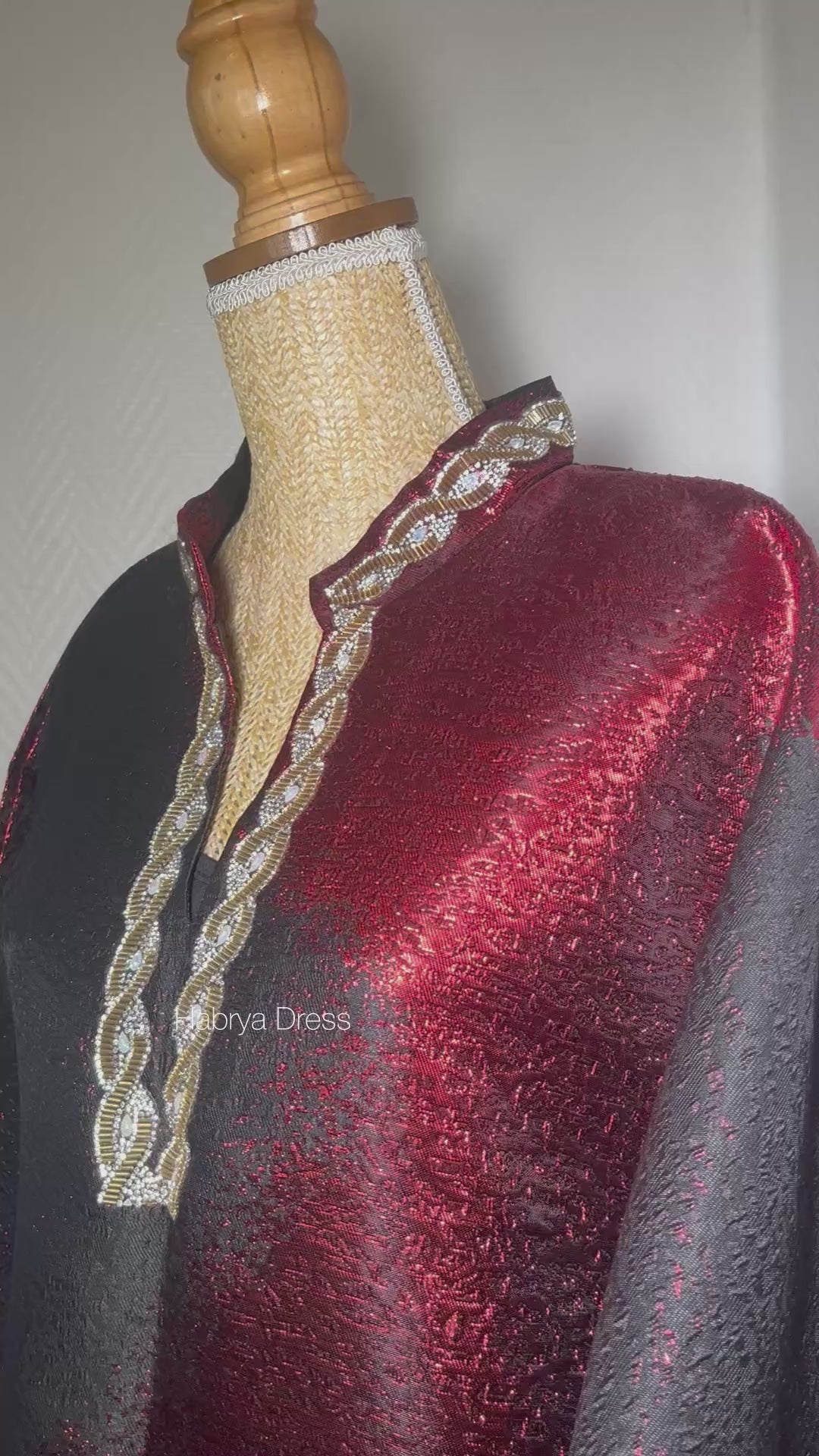 Robe Toya